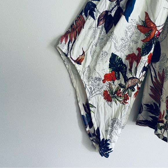 SHEIN Women's Cream Shirt with Floral Print Off the Shoulder Top Size Large - Picture 2 of 8